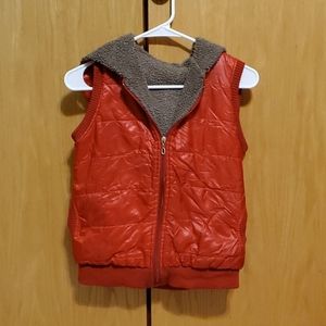 Sleeveless Red Puffer Jacket with Brown Fleece